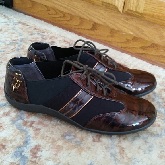 NWT Ros Hommerson Nancy Croc Patent Leather Bronze Shoe 8.5M Brown Black - Picture 2 of 16